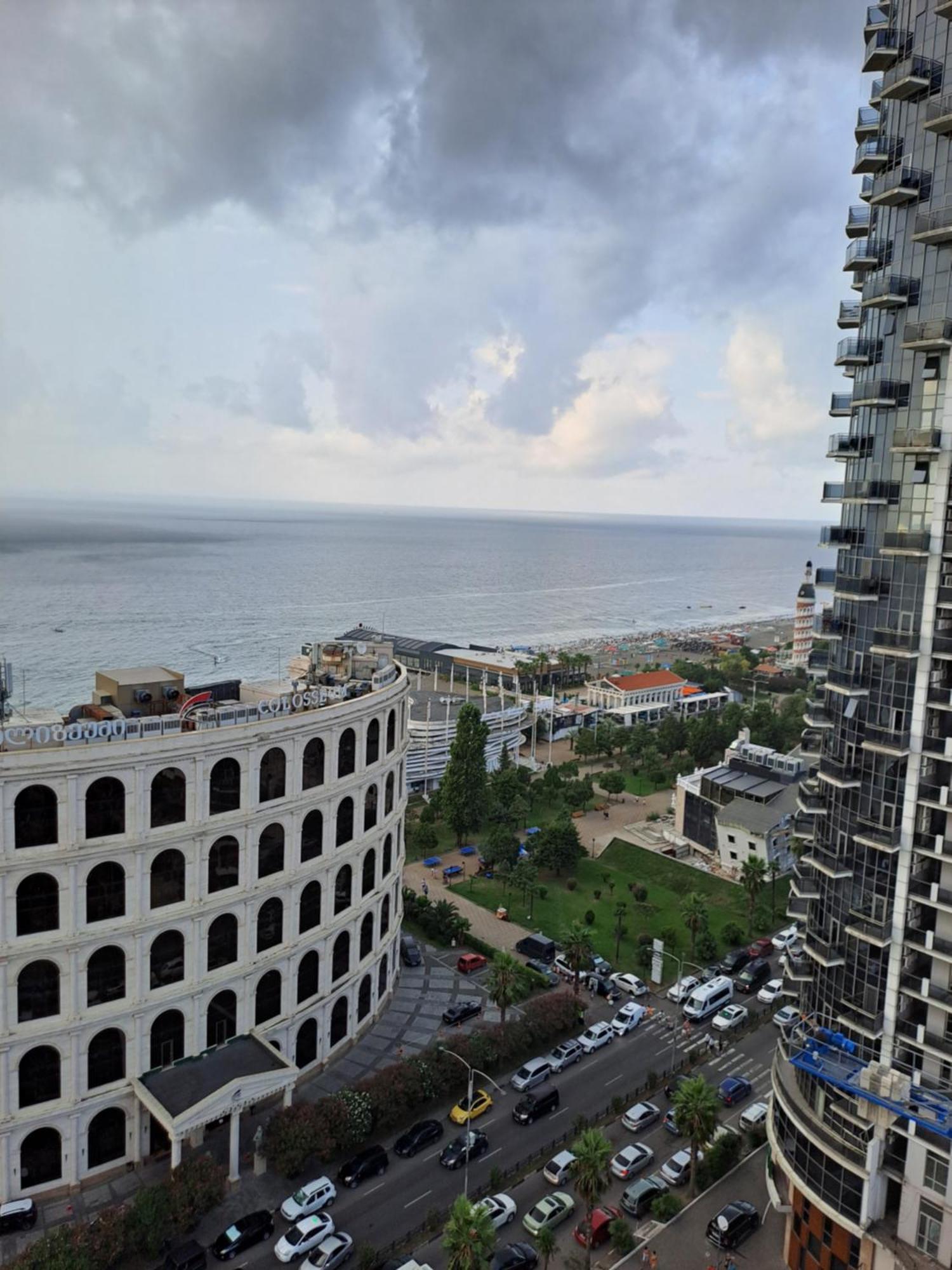 Ferienwohnung Batumi Orbi Sea View Exterior foto